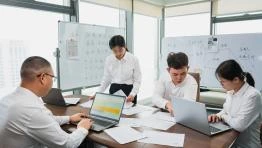 خدمة على مدار الساعة